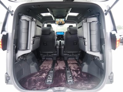 صورة 43 لـ 2025 Toyota ALPHARD