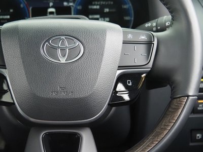 صورة 45 لـ 2025 Toyota ALPHARD