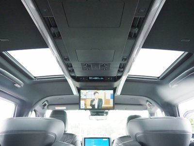 صورة 24 لـ 2025 Toyota ALPHARD