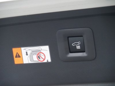 صورة 40 لـ 2025 Toyota ALPHARD