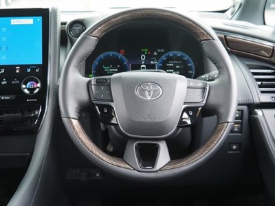 صورة 44 لـ 2025 Toyota ALPHARD