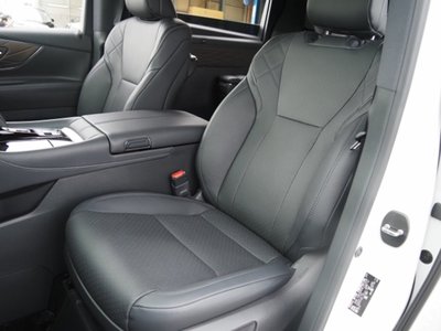 صورة 29 لـ 2025 Toyota ALPHARD