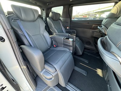صورة مصغرة 49 لـ 2025 Toyota ALPHARD
