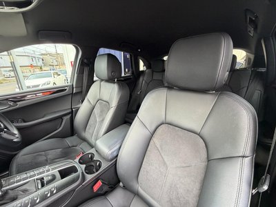 2020 Porsche MACAN photo 32