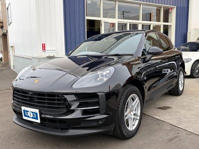 2020 Porsche MACAN photo 3