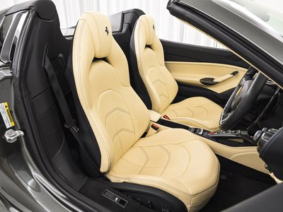 2019 Ferrari 488 SPIDER 缩略图 17