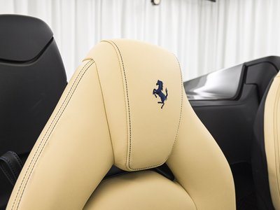 2019 Ferrari 488 SPIDER 缩略图 18