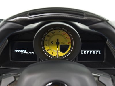 2019 Ferrari 488 SPIDER — фото 12