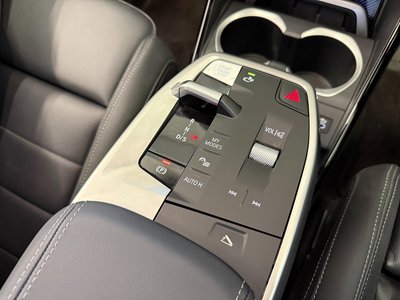 2025 BMW X1 thumbnail 40