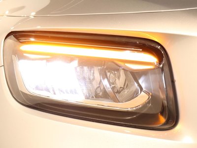 2025 Mercedes-BENZ GLB photo 12