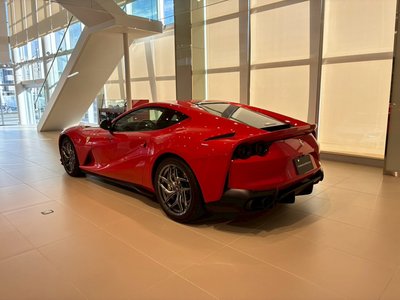2019 Ferrari 812 SUPERFAST 缩略图 6