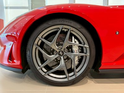 2019 Ferrari 812 SUPERFAST 缩略图 9