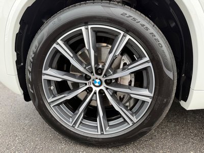 2025 BMW X5 photo 7