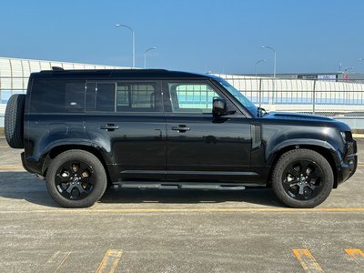 2023 LAND Rover DEFENDER thumbnail 38