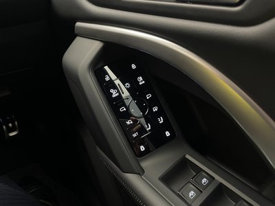 2025 AUDI Q5 SPORTBACK thumbnail 100