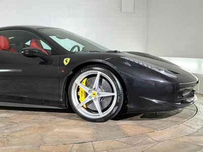 صورة 44 لـ 2011 Ferrari 458 ITALIA