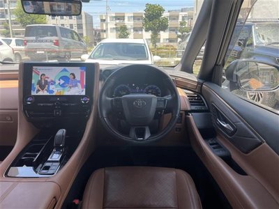 صورة 5 لـ 2023 Toyota VELLFIRE