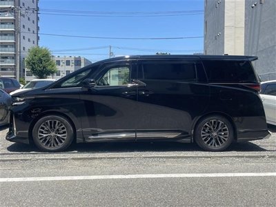 صورة 29 لـ 2023 Toyota VELLFIRE