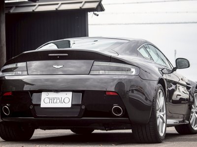 2018 Aston Martin V8 photo 9