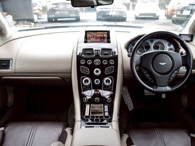 2018 Aston Martin V8 photo 13