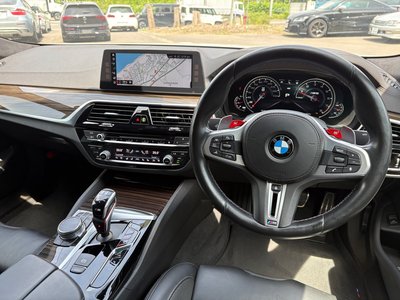 صورة مصغرة 49 لـ 2018 BMW M5