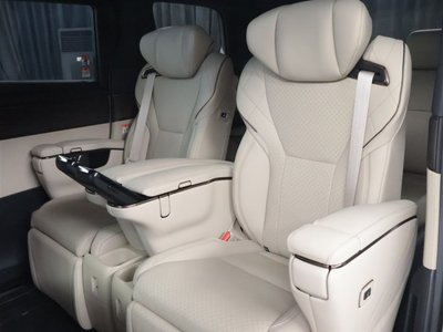 2025 Toyota ALPHARD — фото 33