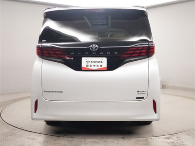 2025 Toyota ALPHARD — фото 4