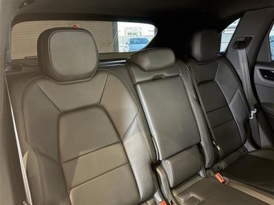 2019 Porsche CAYENNE thumbnail 24