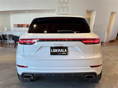 2019 Porsche CAYENNE thumbnail 35