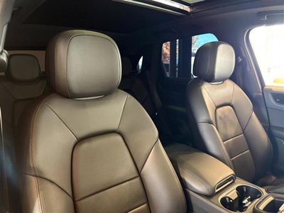 2019 Porsche CAYENNE thumbnail 17