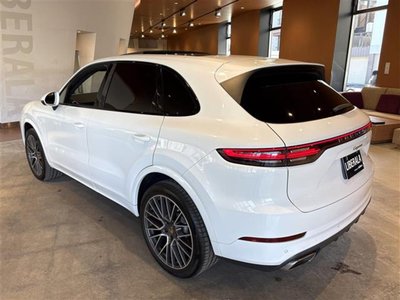 2019 Porsche CAYENNE thumbnail 34