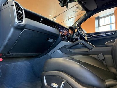 2019 Porsche CAYENNE thumbnail 20