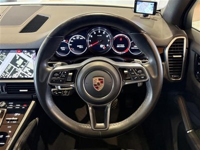 2019 Porsche CAYENNE photo 3