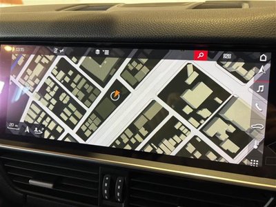 2019 Porsche CAYENNE photo 11