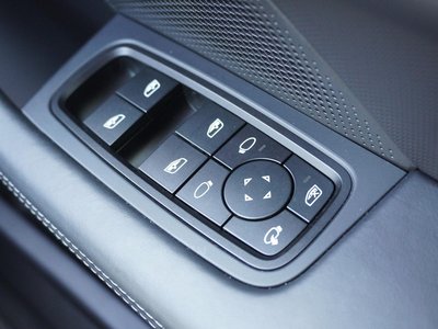 2026 Porsche TAYCAN 缩略图 35