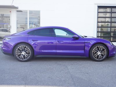2026 Porsche TAYCAN 缩略图 2