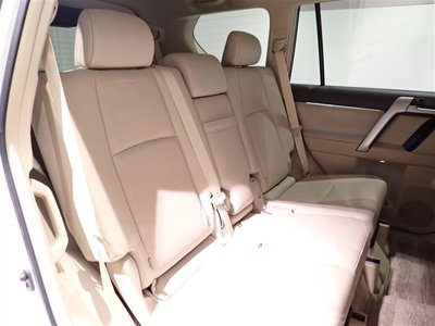 2023 Toyota LAND CRUISER PRADO photo 10