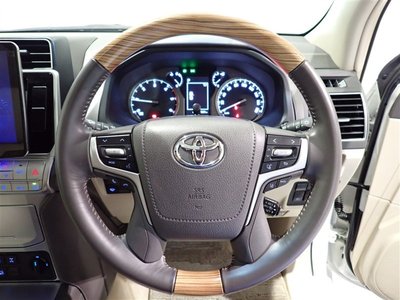 2023 Toyota LAND CRUISER PRADO thumbnail 19