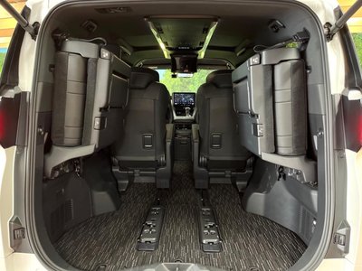 2024 Toyota ALPHARD — миниатюра 28