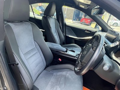 2022 Lexus IS 缩略图 9