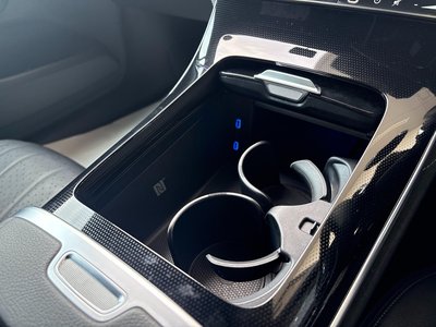 2023 Mercedes-BENZ EQE photo 4