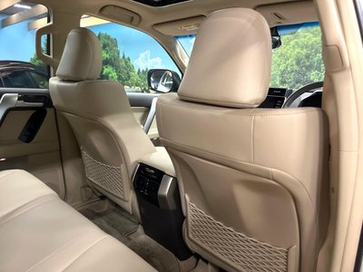 2023 Toyota LAND CRUISER PRADO thumbnail 31