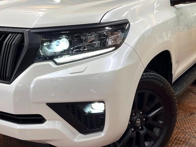 2023 Toyota LAND CRUISER PRADO photo 12