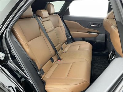 صورة 20 لـ 2025 Toyota CROWN ESTATE