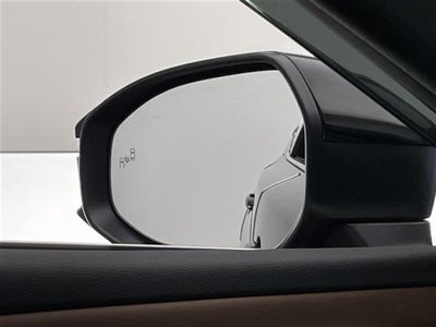 صورة 7 لـ 2025 Toyota CROWN ESTATE