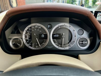 صورة مصغرة 24 لـ 2015 Aston Martin RAPIDE