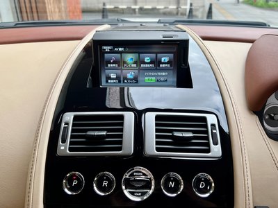 صورة مصغرة 44 لـ 2015 Aston Martin RAPIDE