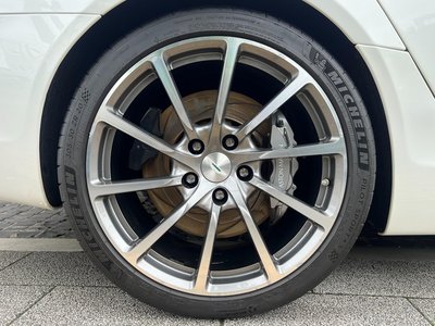 صورة مصغرة 30 لـ 2015 Aston Martin RAPIDE