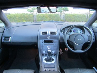 2007 Aston Martin V8 照片 9