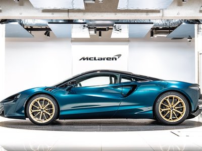 صورة 3 لـ 2025 Mclaren ARTURA
